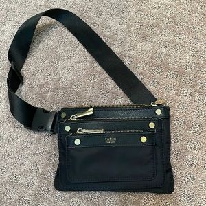 Black belt bag